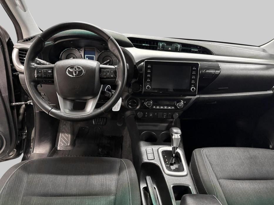 TOYOTA HILUX 2021