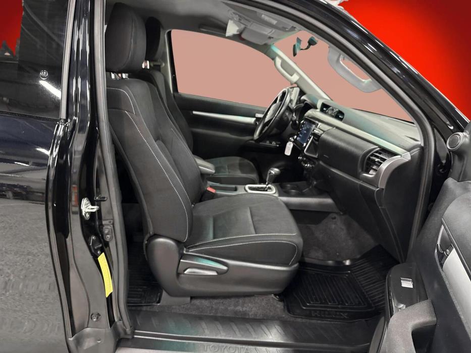 TOYOTA HILUX 2021
