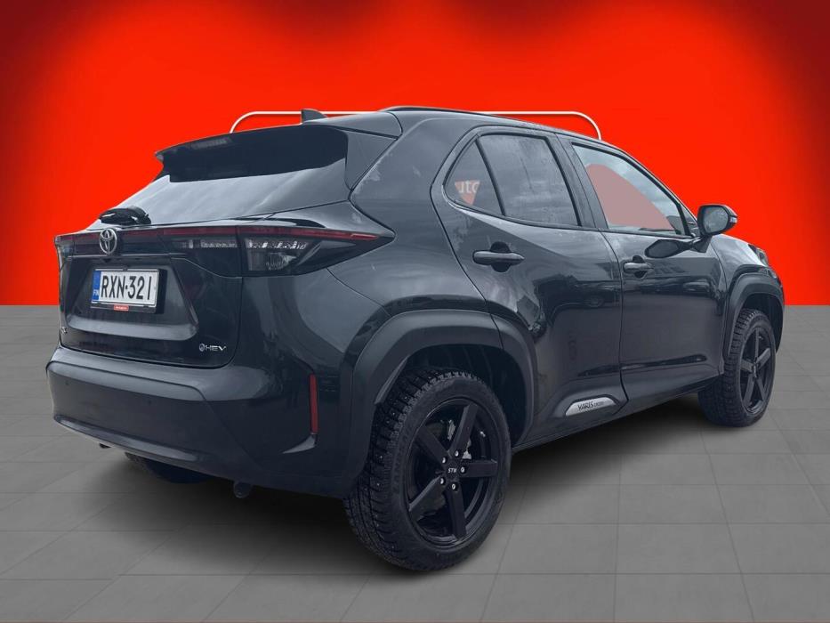 TOYOTA Yaris Cross 2025