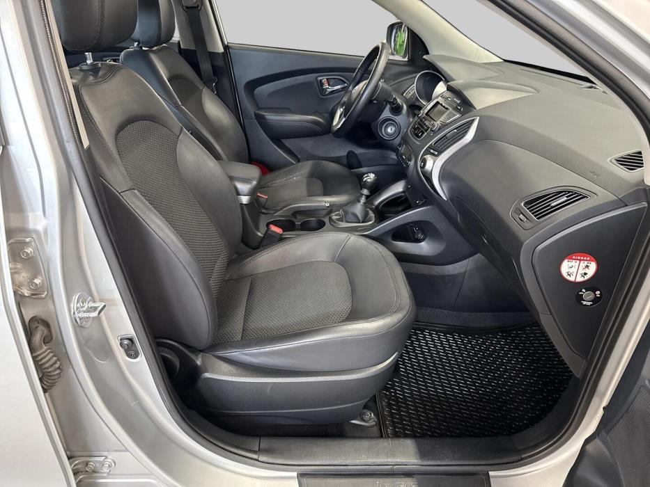 HYUNDAI ix35 2012