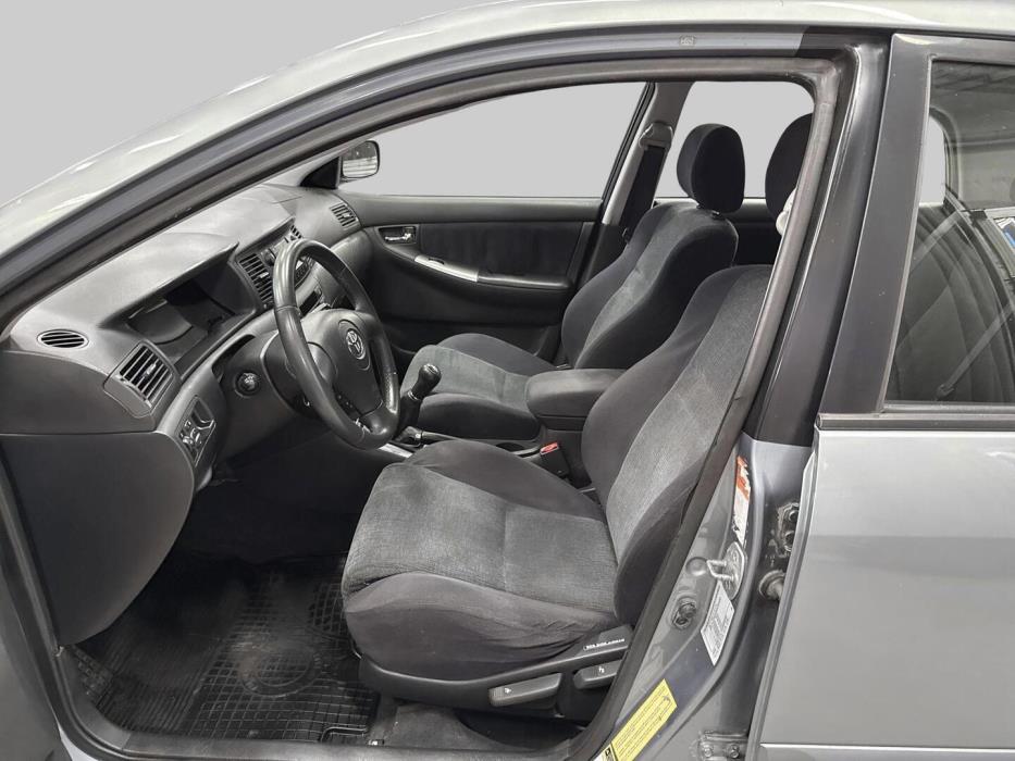 TOYOTA Corolla 2002