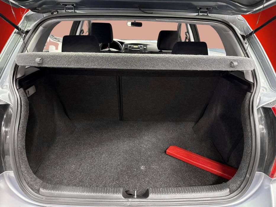 TOYOTA Corolla 2002