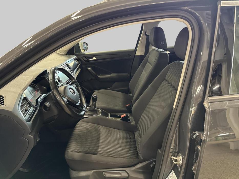 VOLKSWAGEN T-Roc 2018