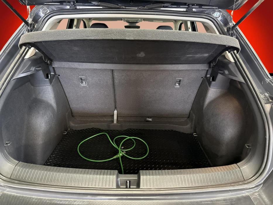 VOLKSWAGEN T-Roc 2018