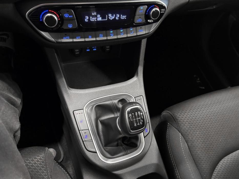 HYUNDAI i30 5d 2018