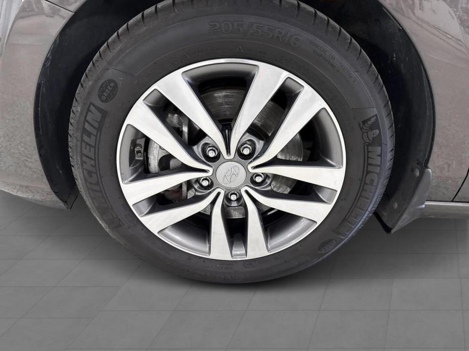HYUNDAI i30 5d 2018