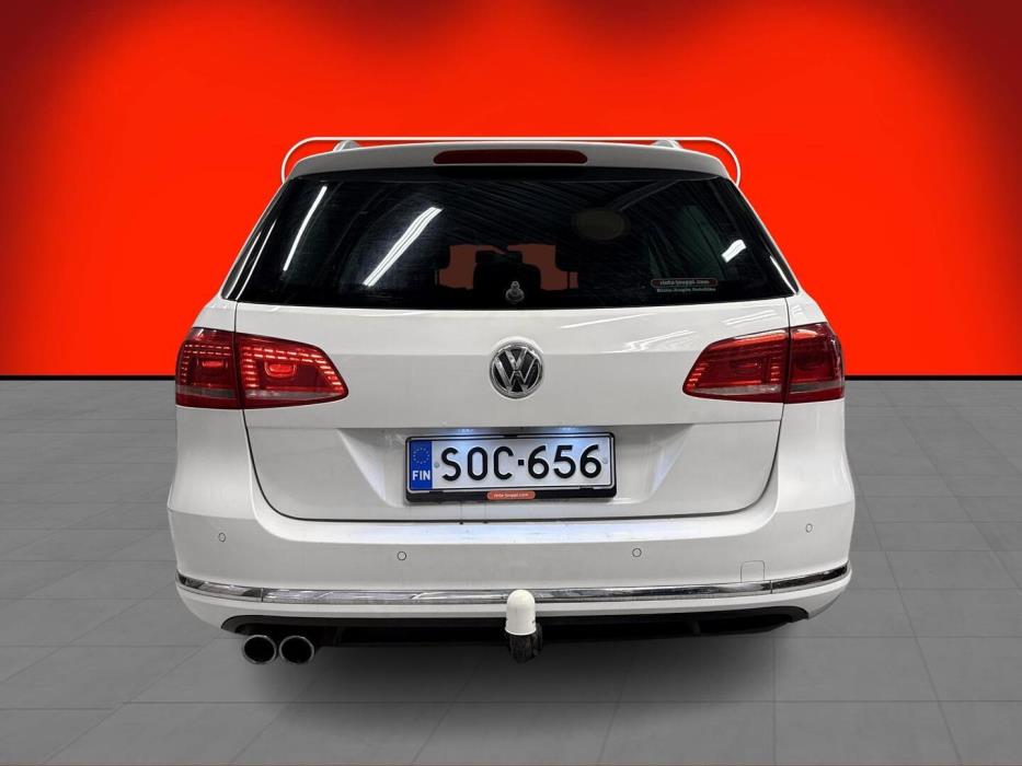 VOLKSWAGEN Passat 2012