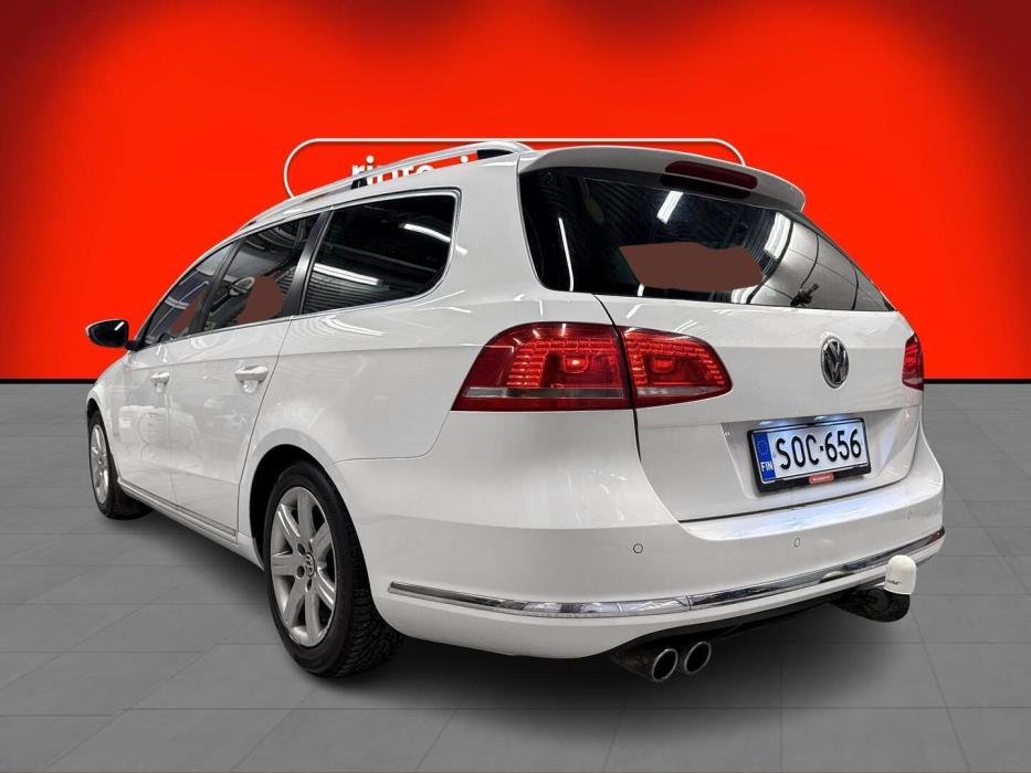 VOLKSWAGEN Passat 2012