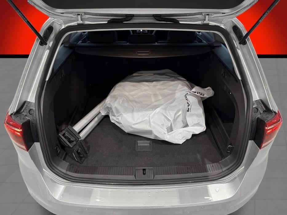 VOLKSWAGEN Passat 2022