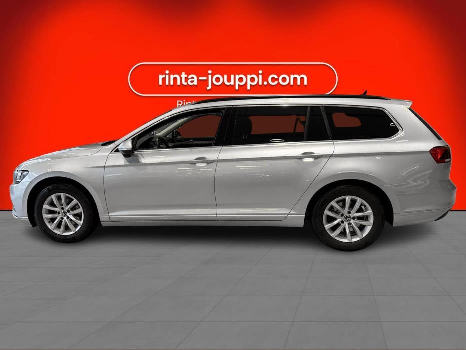 VOLKSWAGEN Passat 2022