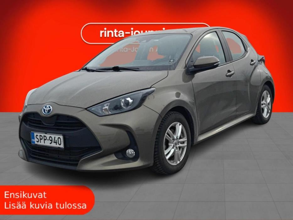 TOYOTA Yaris 2023