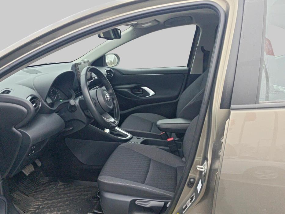 TOYOTA Yaris 2023