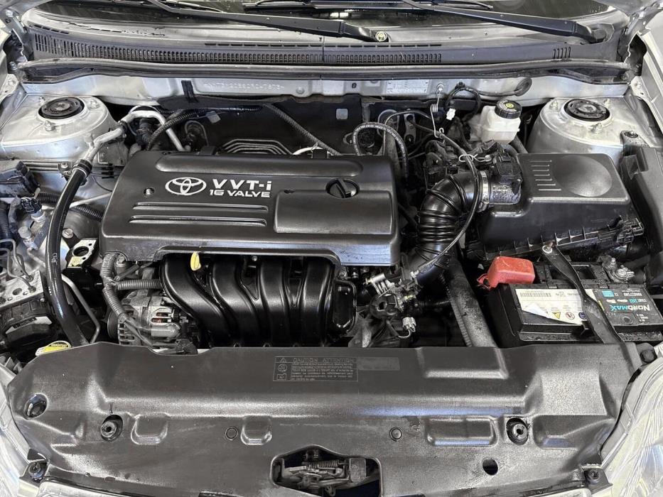 TOYOTA Corolla 2005