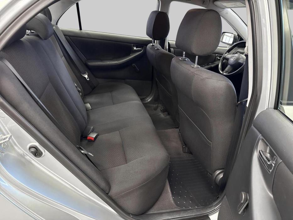 TOYOTA Corolla 2005