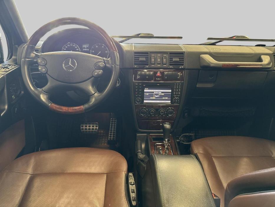 MERCEDES-BENZ G 2011