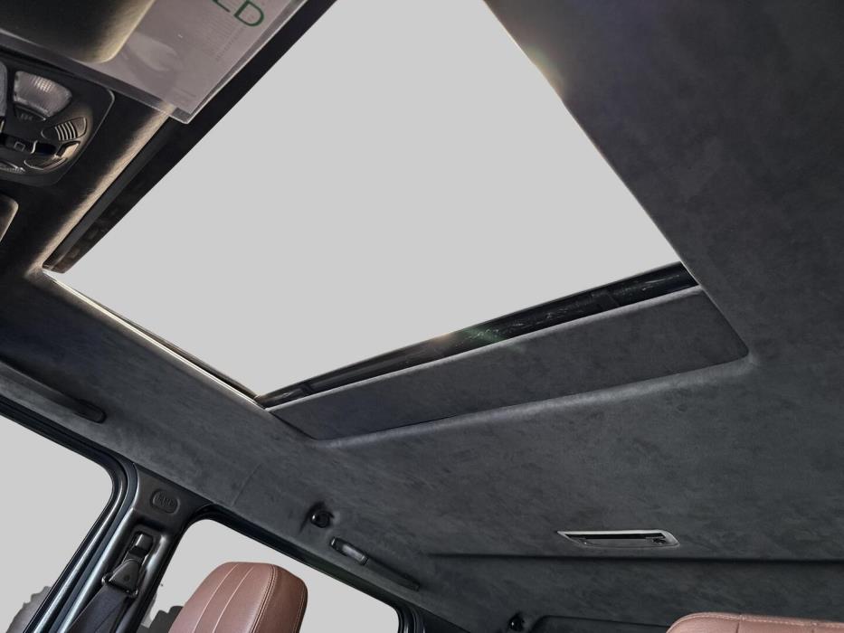 MERCEDES-BENZ G 2011