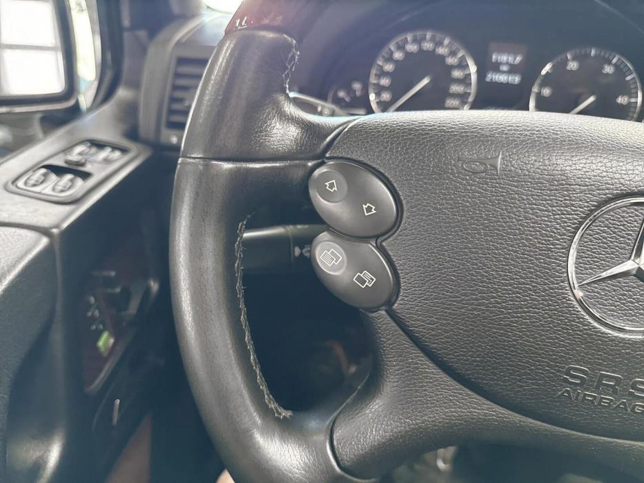 MERCEDES-BENZ G 2011