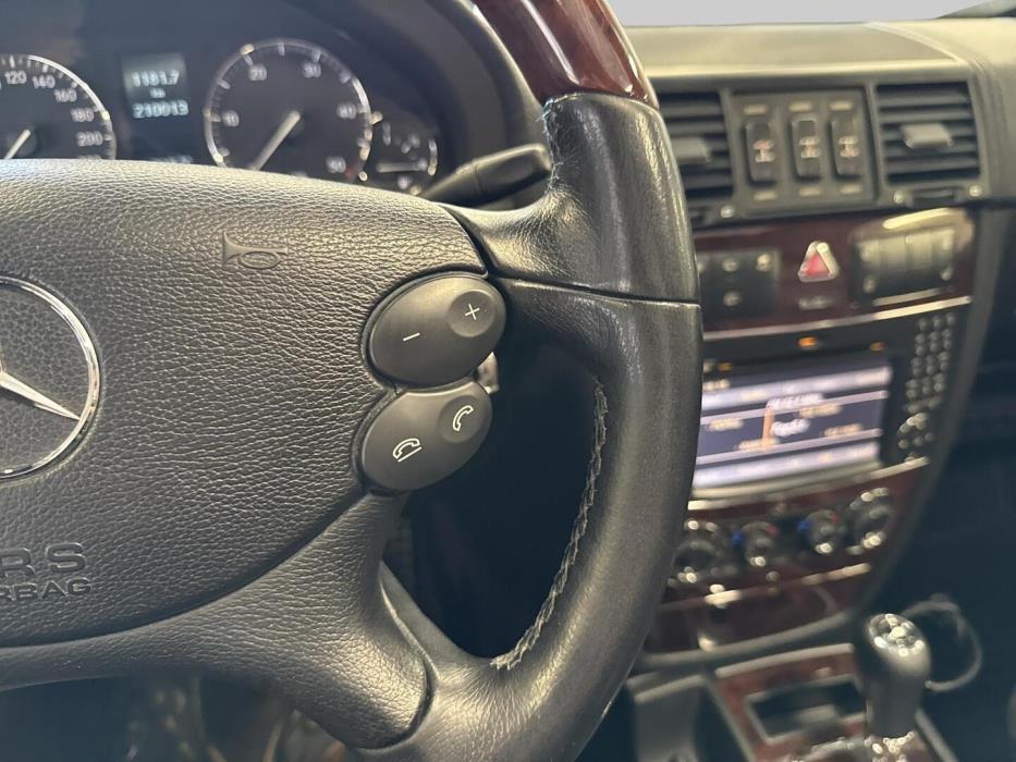 MERCEDES-BENZ G 2011