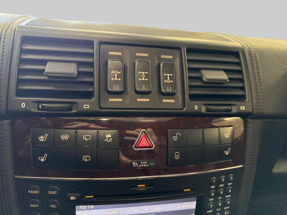 MERCEDES-BENZ G 2011