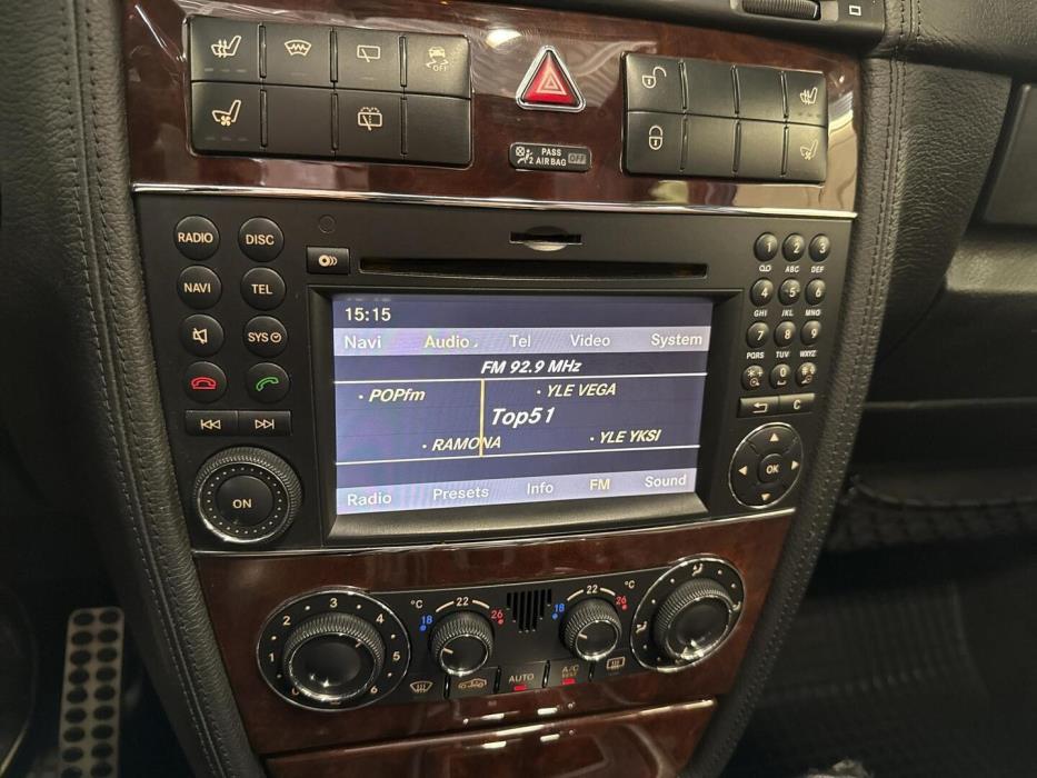 MERCEDES-BENZ G 2011