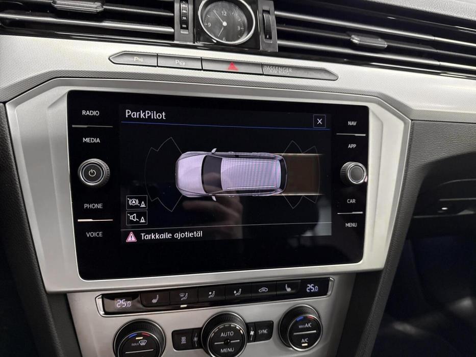 VOLKSWAGEN Passat 2017