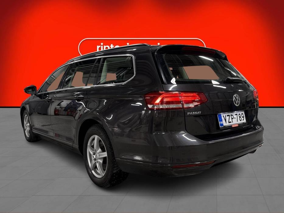 VOLKSWAGEN Passat 2017