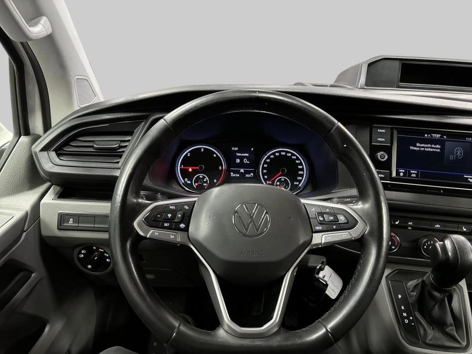 VOLKSWAGEN TRANSPORTER 2022