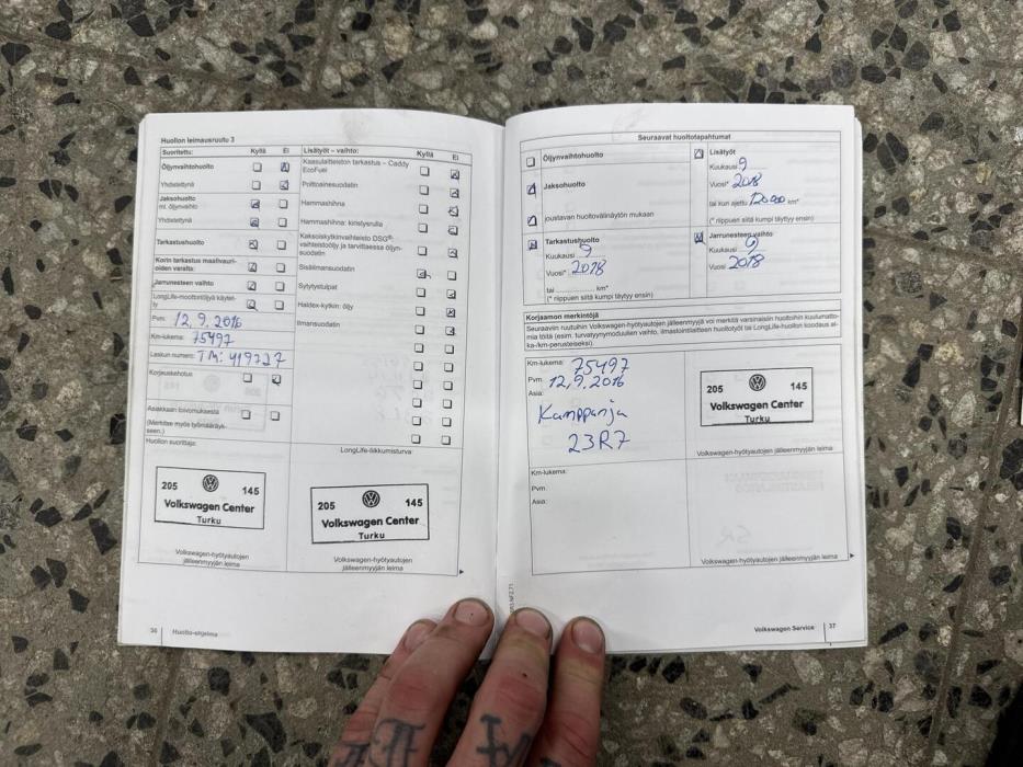 VOLKSWAGEN Amarok 2011