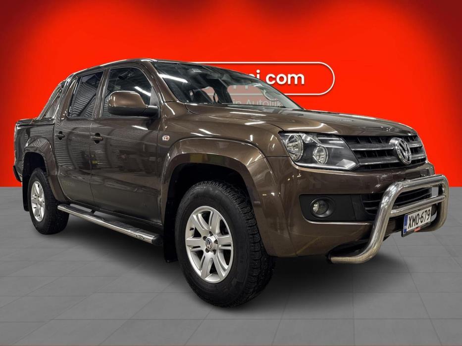 VOLKSWAGEN Amarok 2011