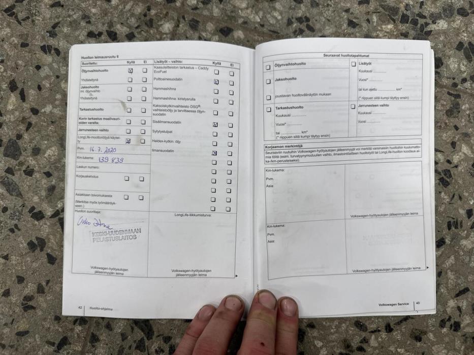 VOLKSWAGEN Amarok 2011