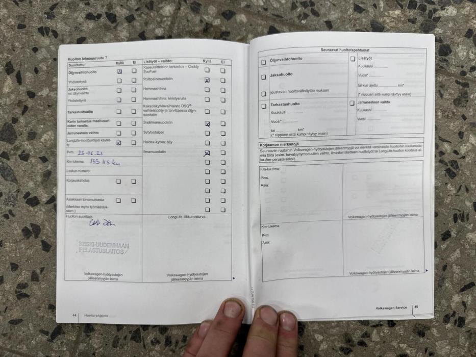 VOLKSWAGEN Amarok 2011