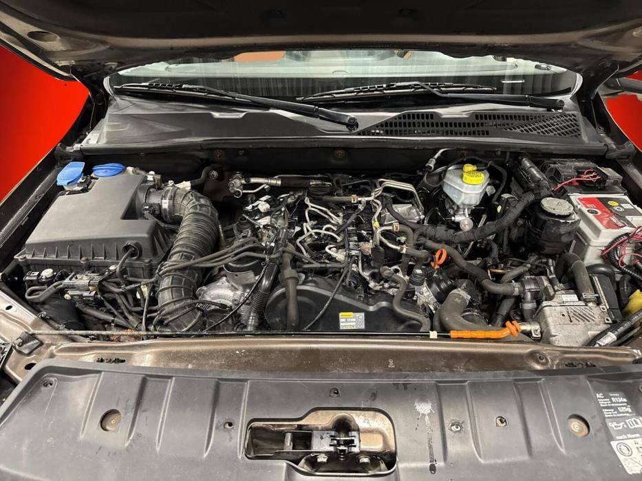 VOLKSWAGEN Amarok 2011