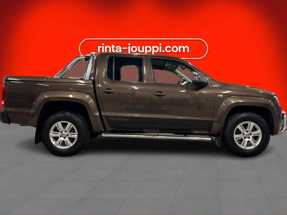 VOLKSWAGEN Amarok 2011