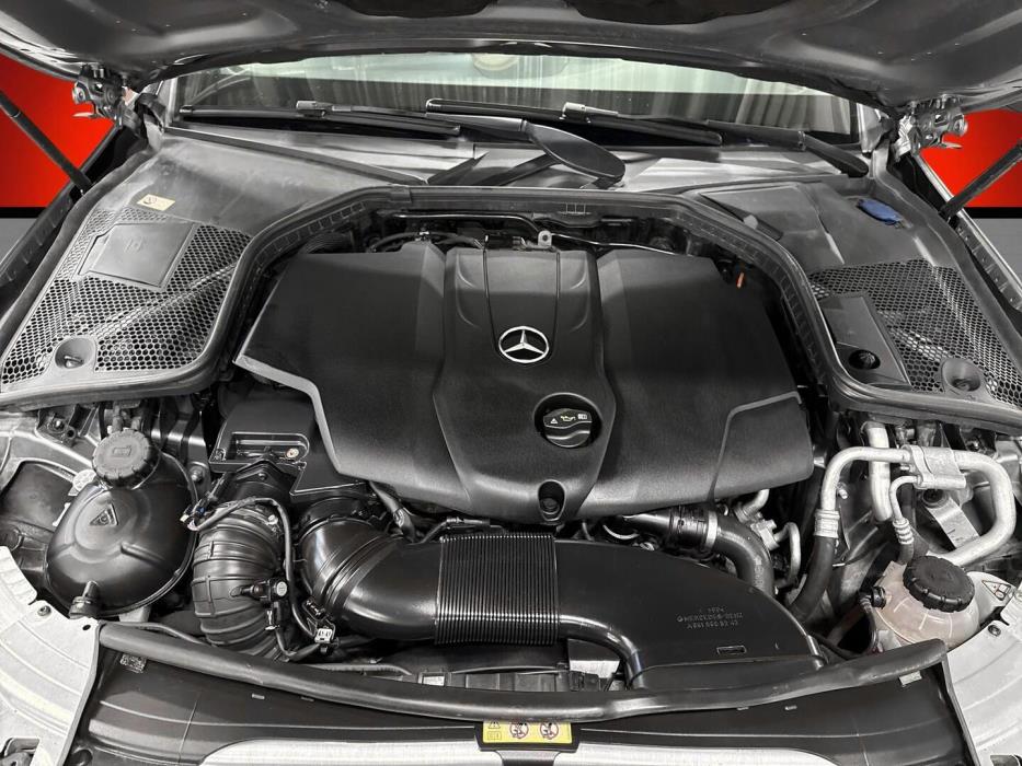 MERCEDES-BENZ C 2015
