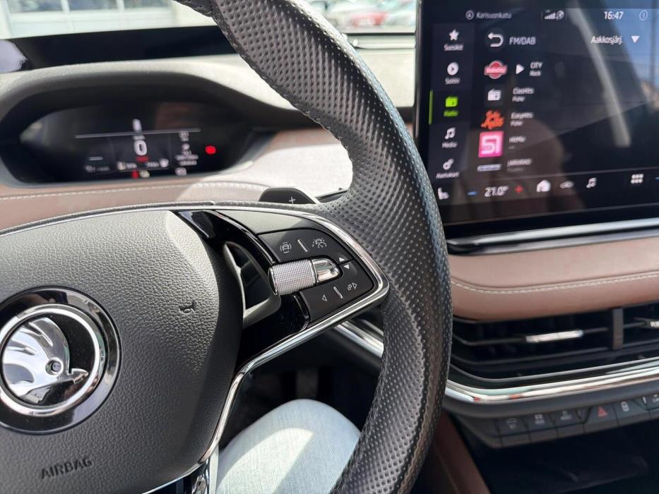 SKODA Enyaq 2022