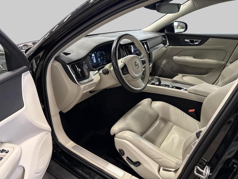 VOLVO V60 Cross Country 2022