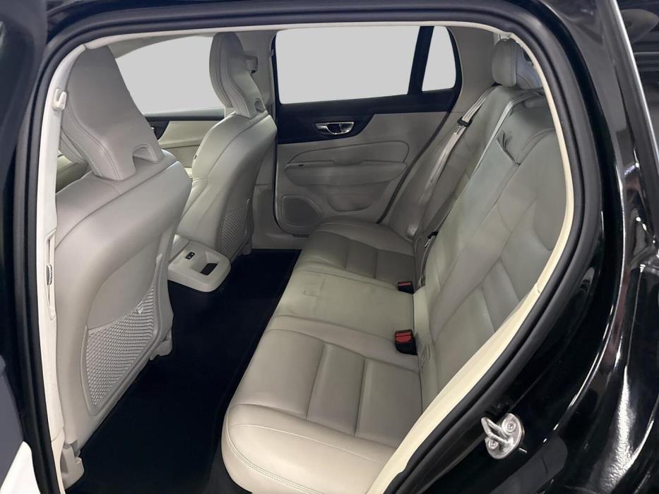 VOLVO V60 Cross Country 2022