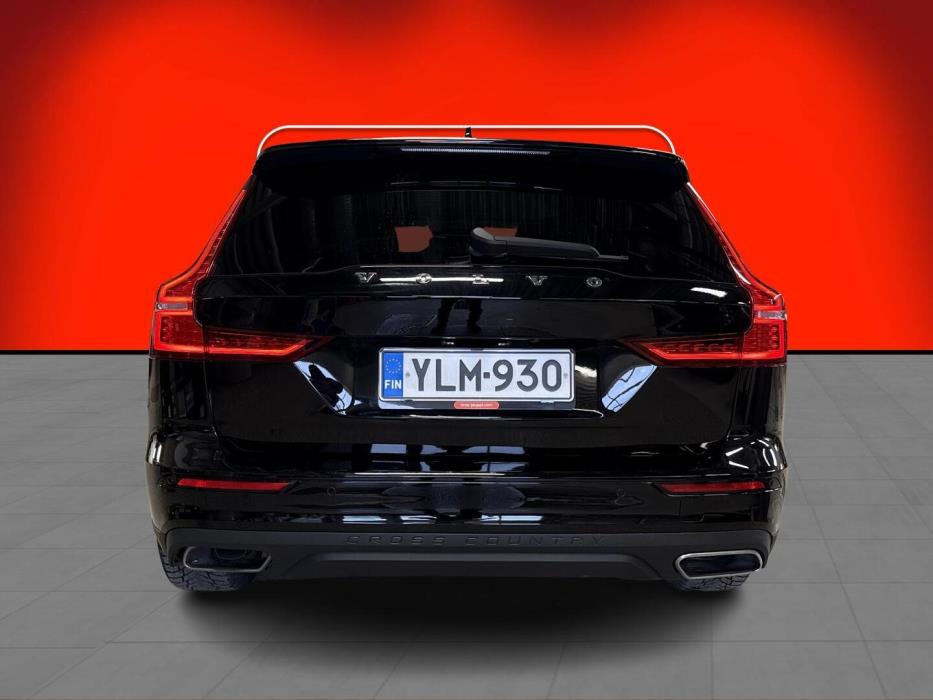 VOLVO V60 Cross Country 2022