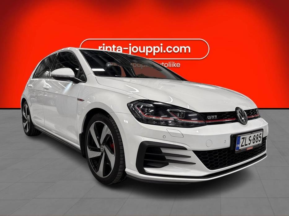VOLKSWAGEN Golf 2018