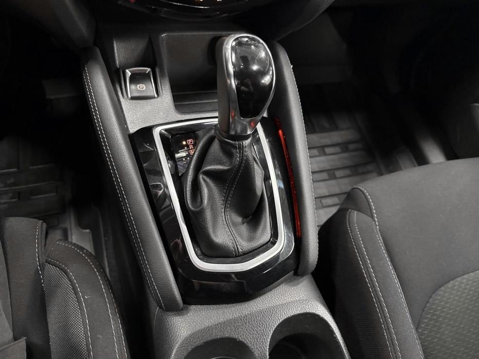 NISSAN Qashqai 2018