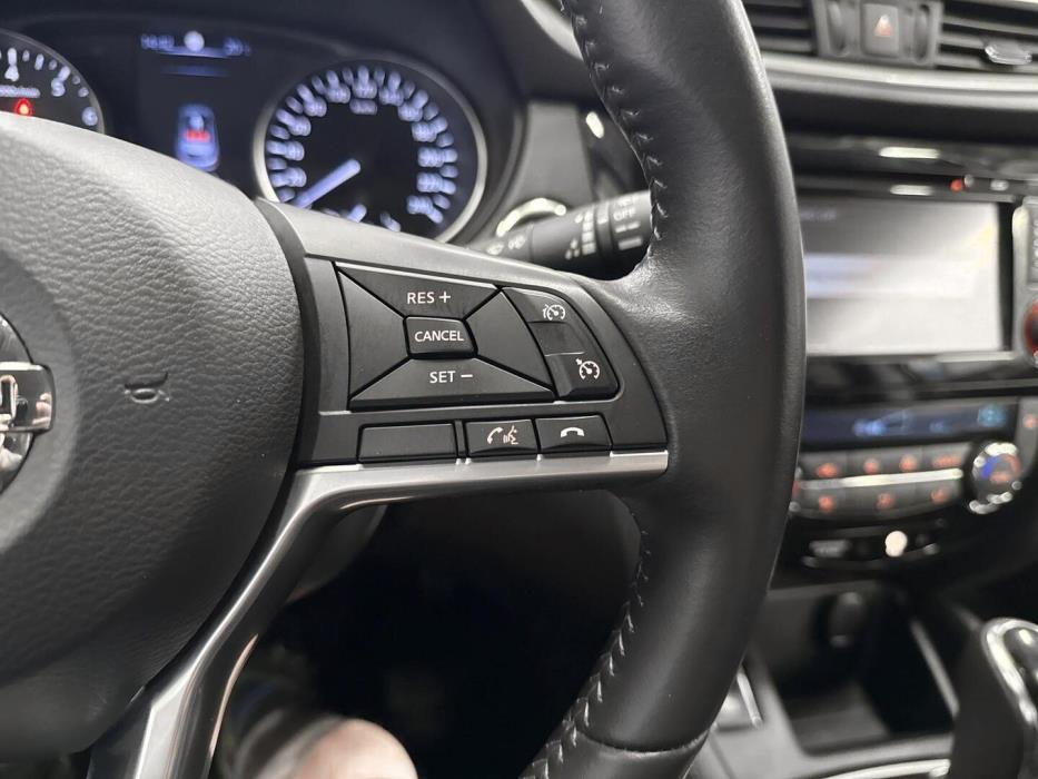 NISSAN Qashqai 2018