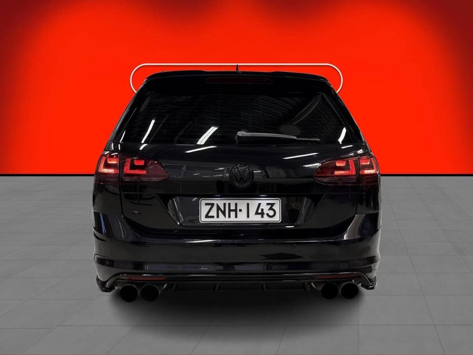 VOLKSWAGEN Golf 2015