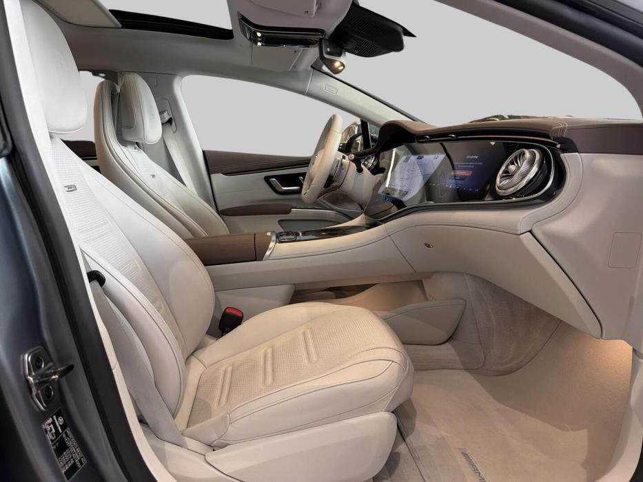 MERCEDES-BENZ EQS 2022