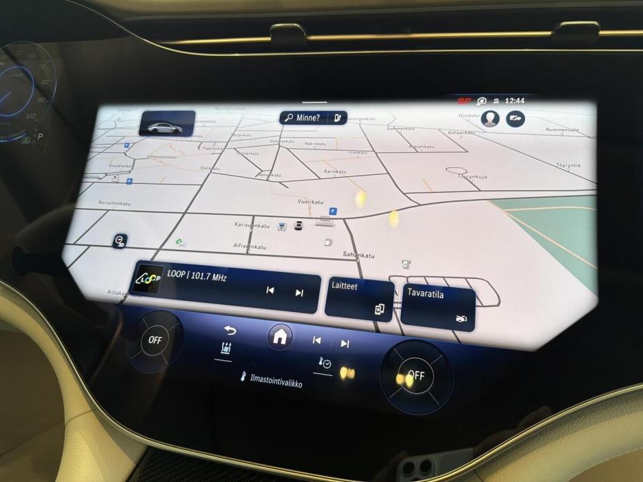 MERCEDES-BENZ EQS 2022