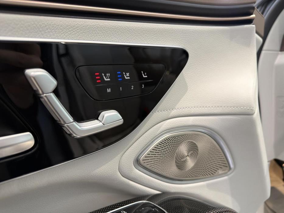 MERCEDES-BENZ EQS 2022