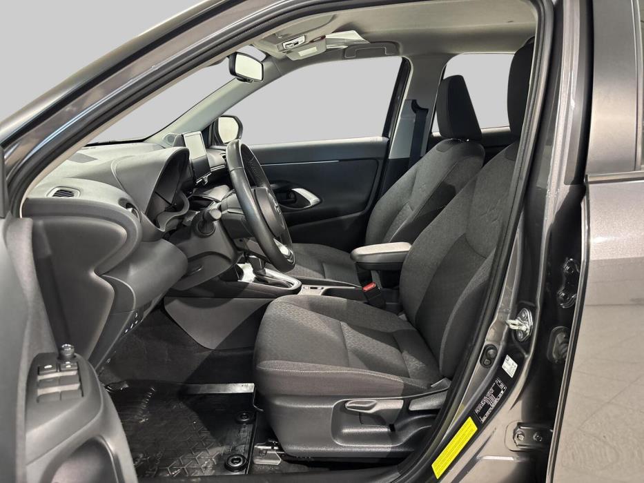 TOYOTA Yaris Cross 2023