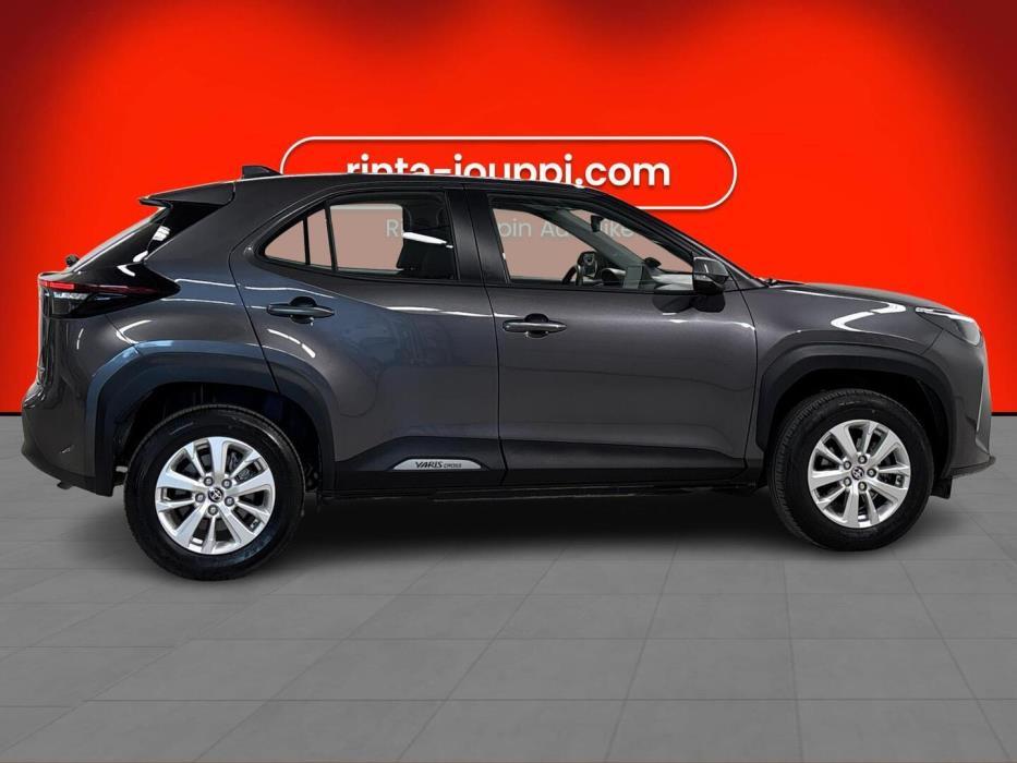 TOYOTA Yaris Cross 2023