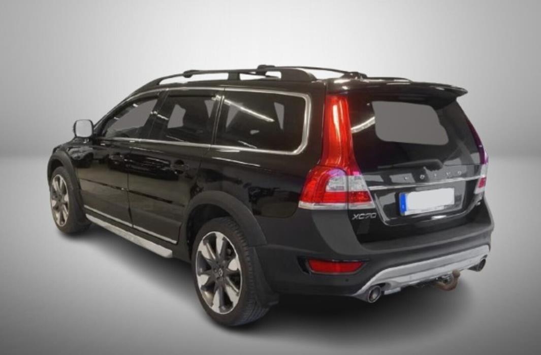 VOLVO XC70 2015