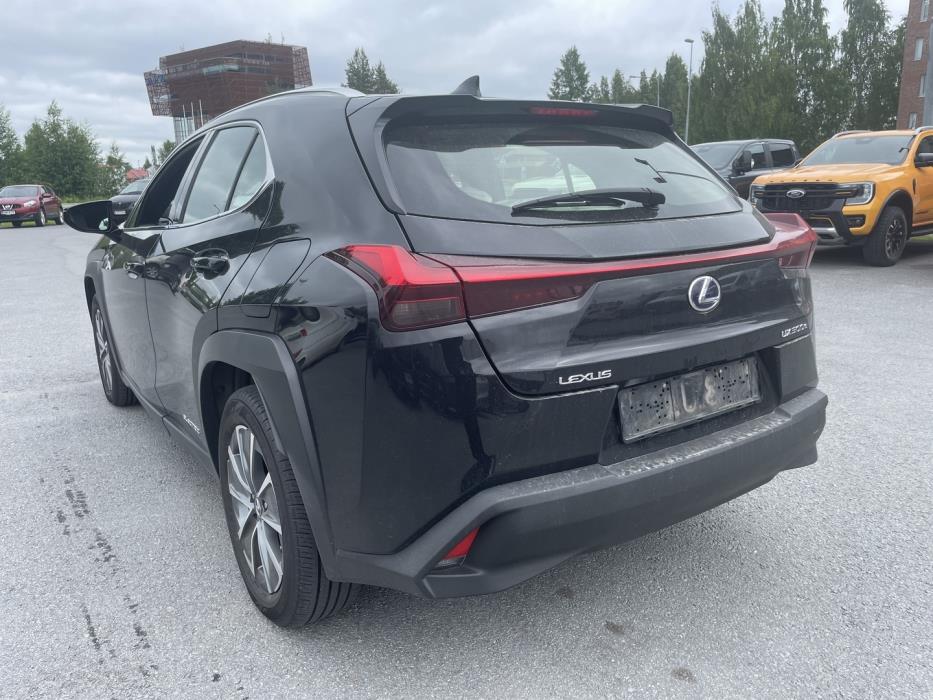 LEXUS UX 2021