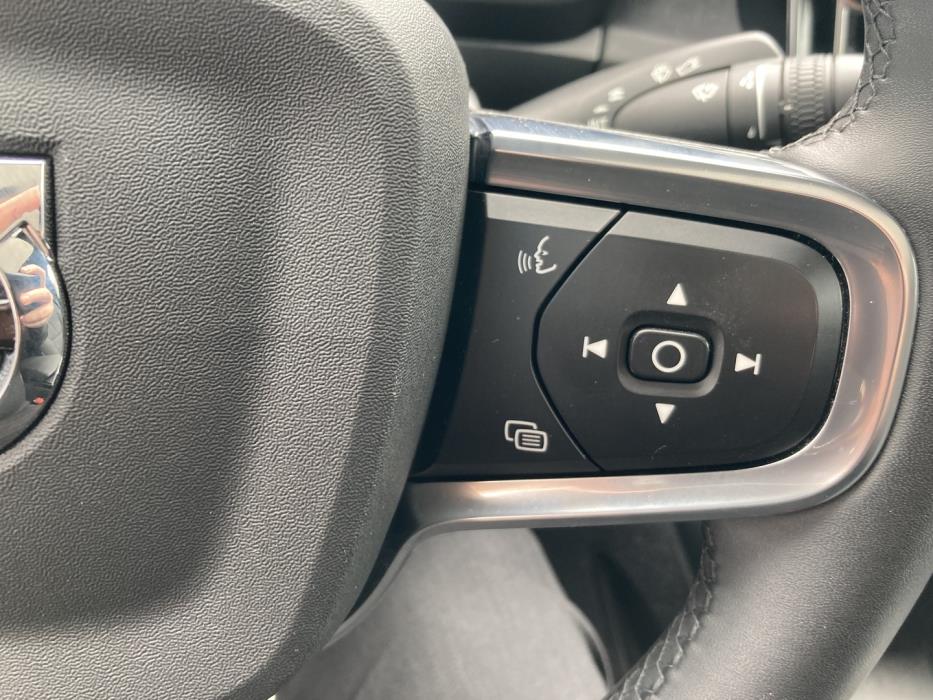 VOLVO C40 2023